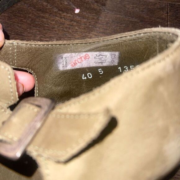 Arche Wedge T Strap Shoe - Picture 8 of 9